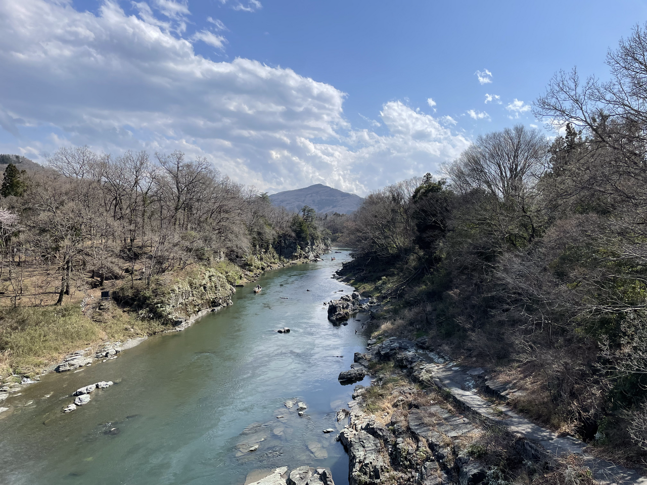 長瀞を流れる荒川の実写写真