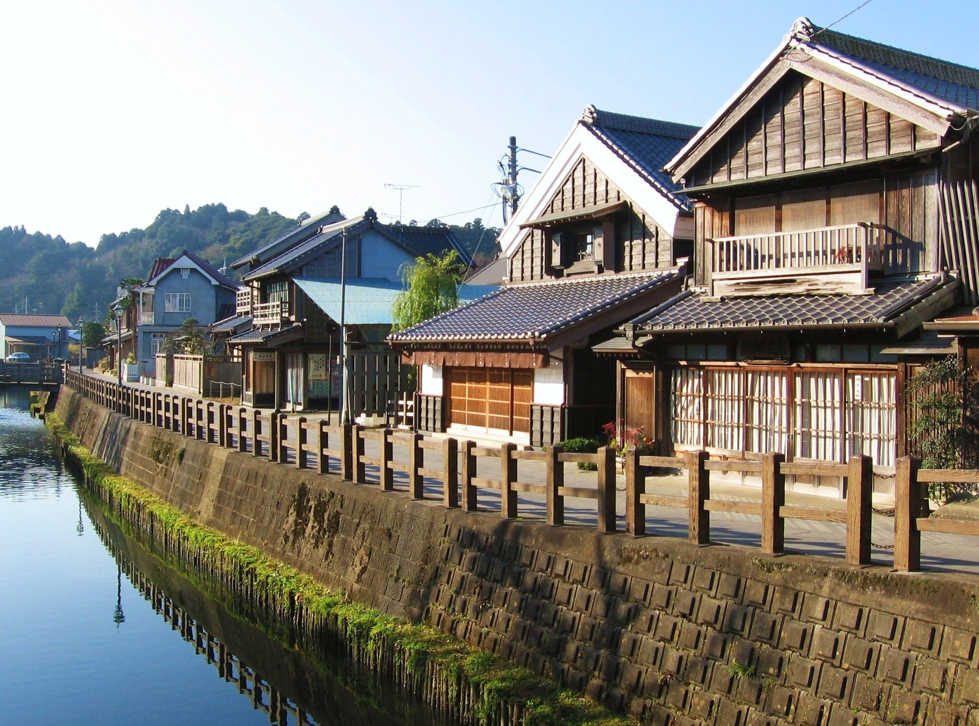 佐原の小野川沿いの町並み